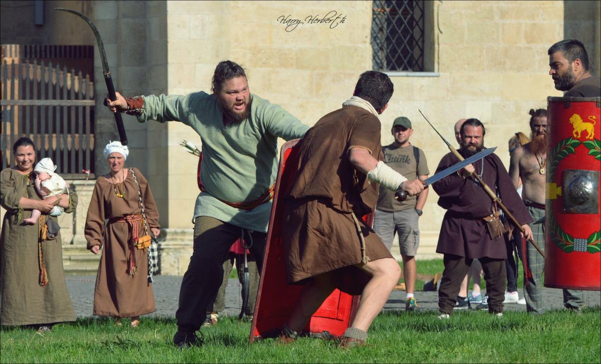 31490437_1638161716219293_4570417103609266176_n