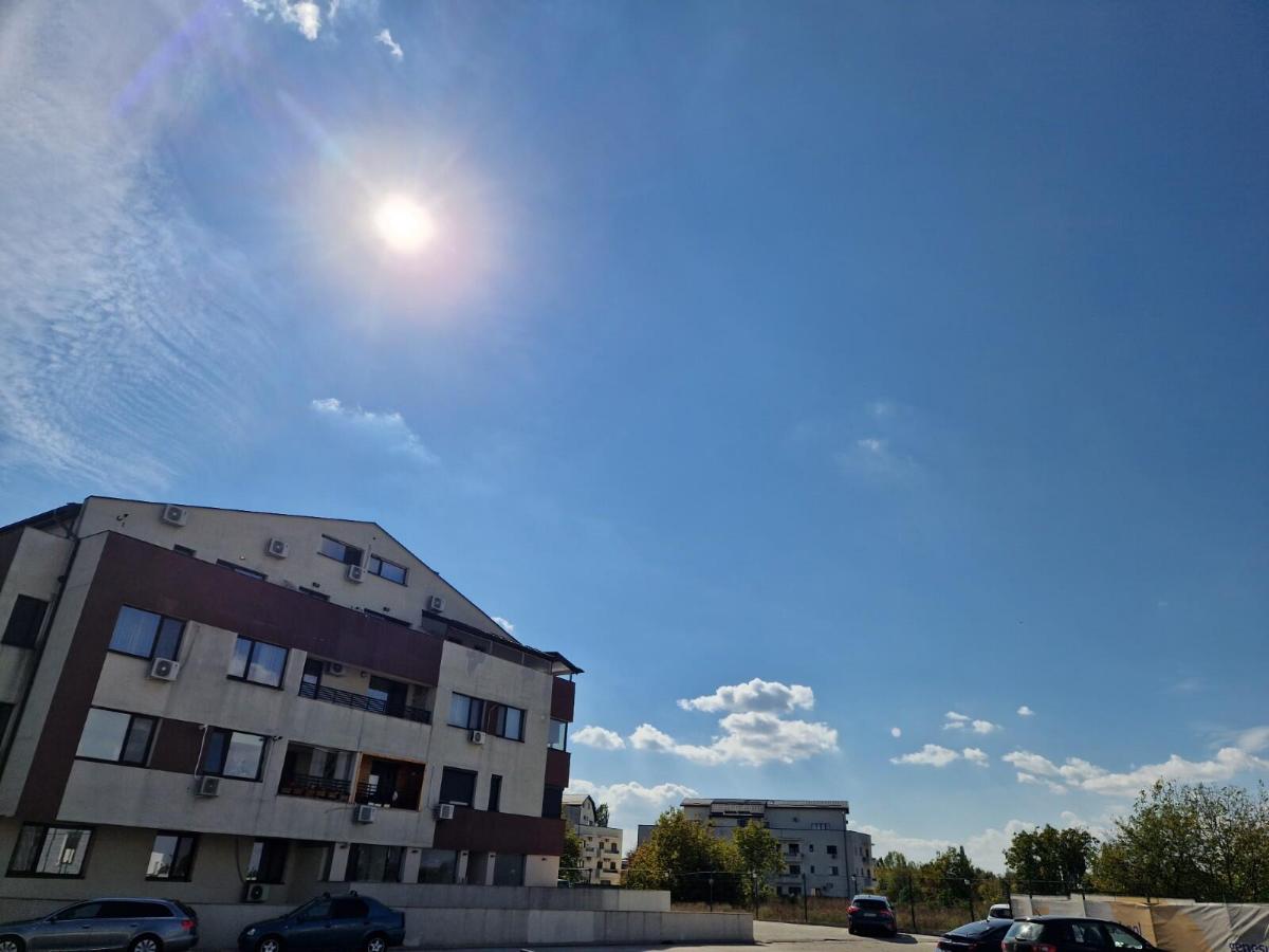 b4433a4a-3254-49a9-93f0-dbe1e9f60db0