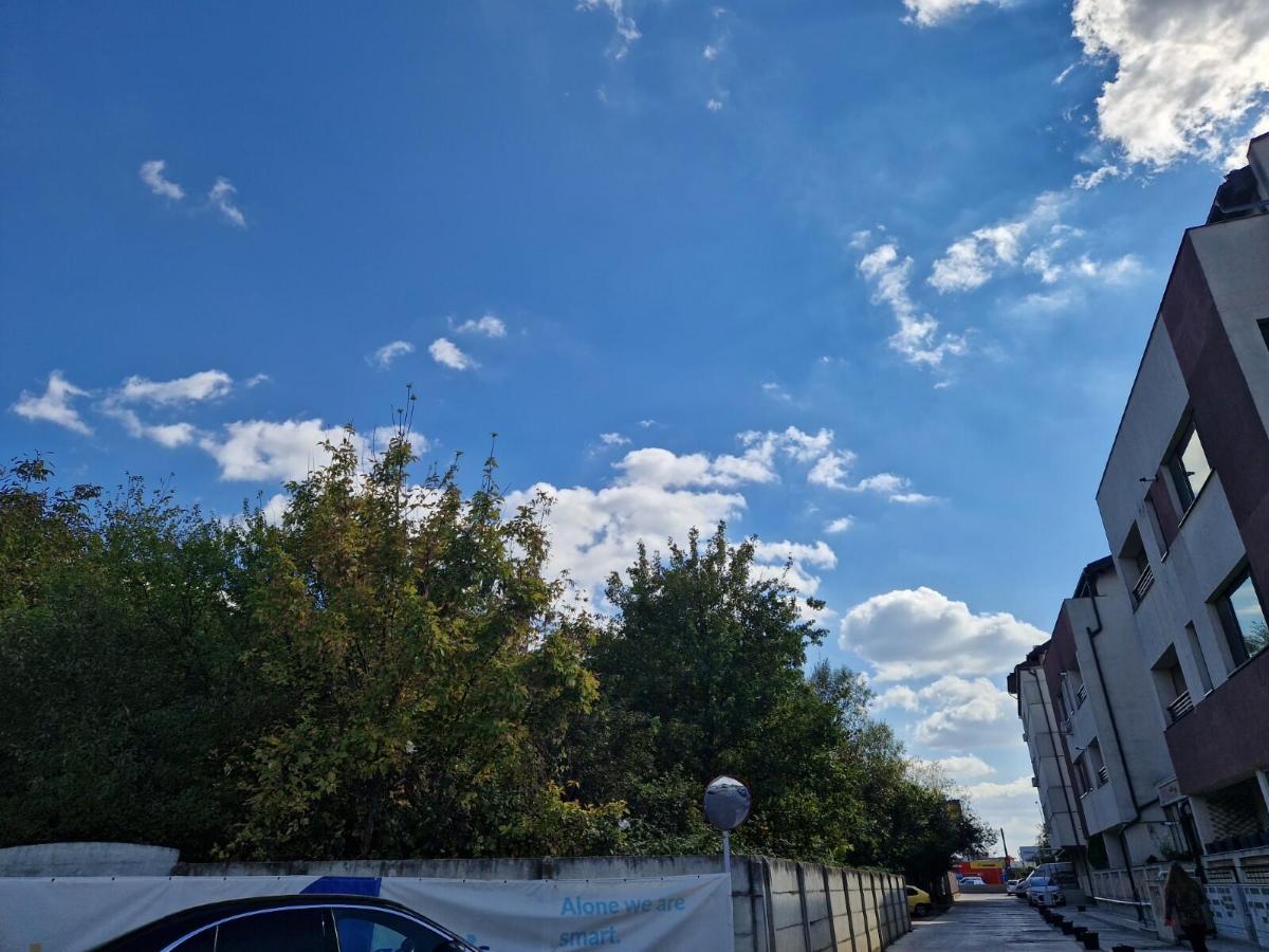 a05dc101-5562-4ccd-b104-869c700c5733